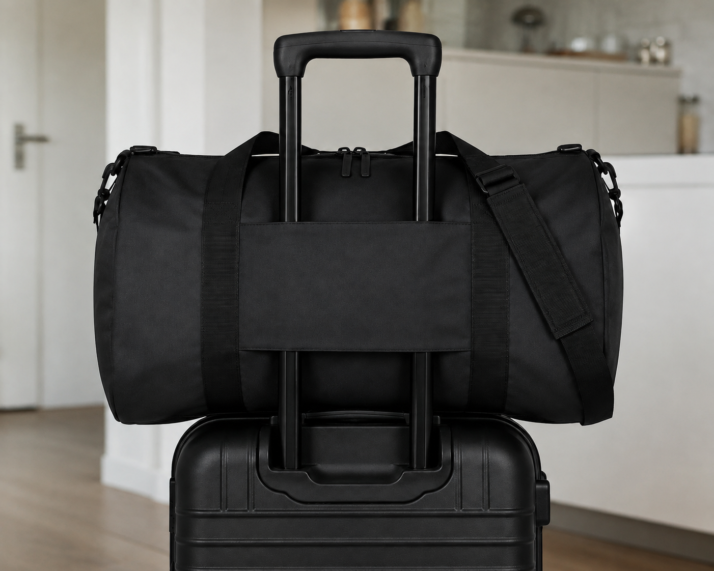 Sac de voyage Paxless posé sur une valise